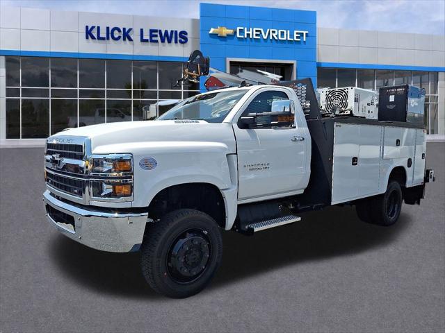 2024 Chevrolet Silverado MD LT