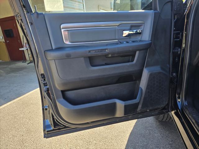 2023 Ram 1500 Classic SLT Crew Cab 4x4 5'7" Box
