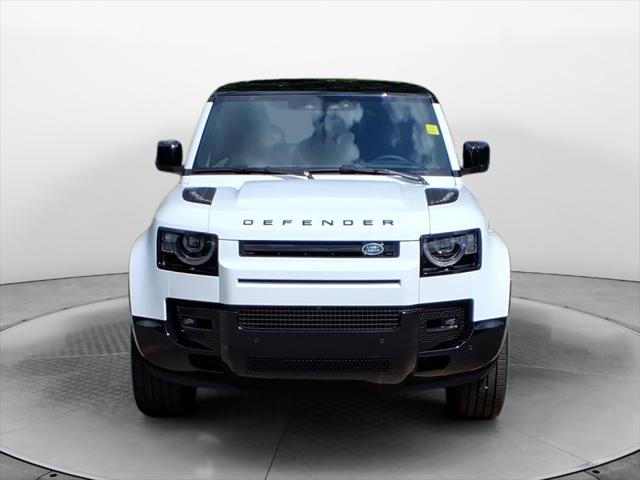 2025 Land Rover Defender 110 P500 X-Dynamic SE