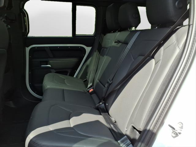2025 Land Rover Defender 110 P500 X-Dynamic SE