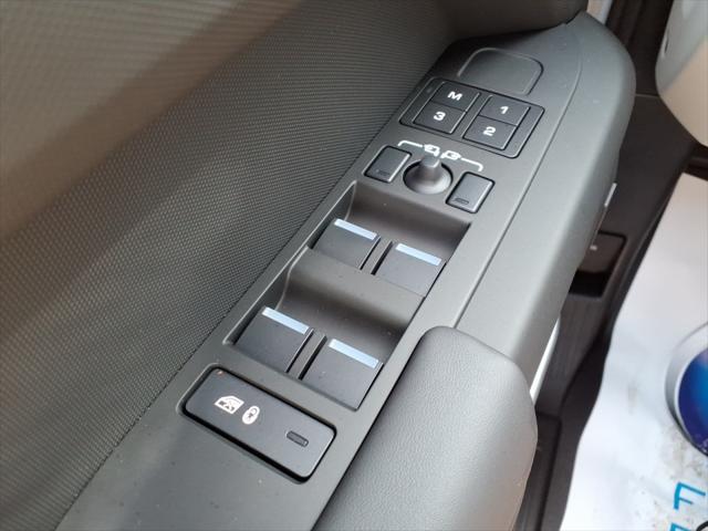 2025 Land Rover Defender 110 P500 X-Dynamic SE