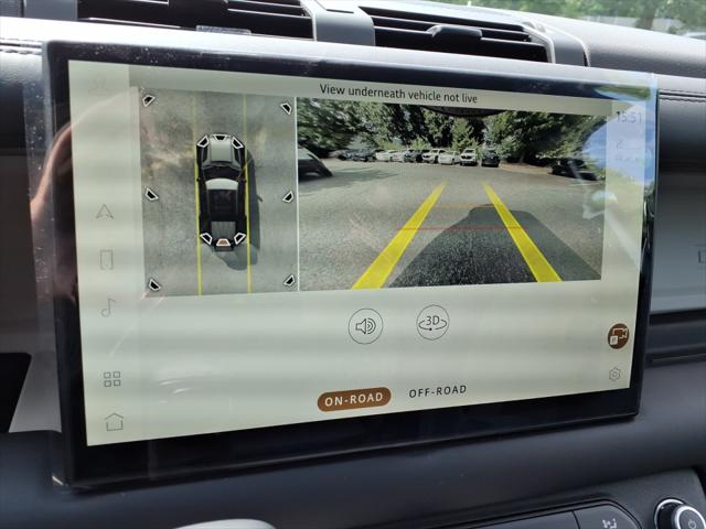 2025 Land Rover Defender 110 P500 X-Dynamic SE