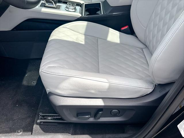 2025 Mitsubishi Outlander PHEV SEL S-AWC