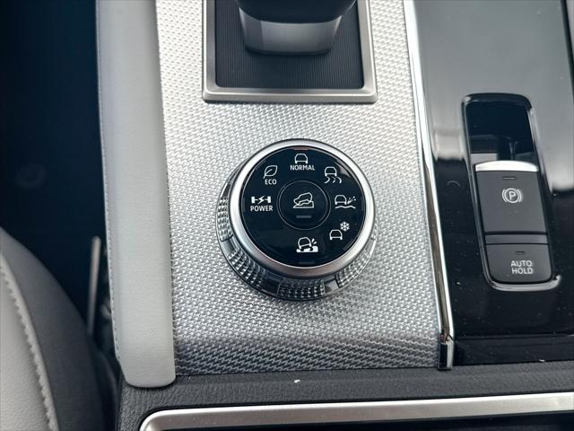 2025 Mitsubishi Outlander PHEV SEL S-AWC