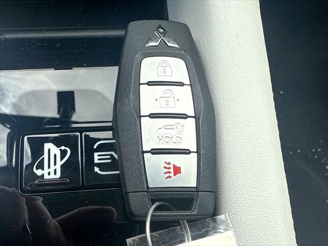 2025 Mitsubishi Outlander PHEV SEL S-AWC