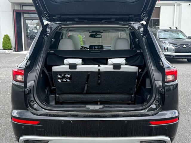 2025 Mitsubishi Outlander PHEV PLATINUM EDITION S-AWC