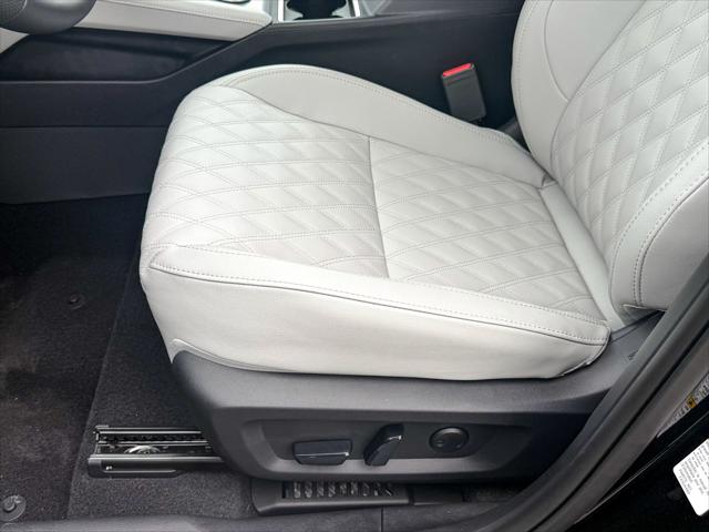 2025 Mitsubishi Outlander PHEV PLATINUM EDITION S-AWC