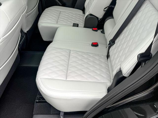2025 Mitsubishi Outlander PHEV PLATINUM EDITION S-AWC
