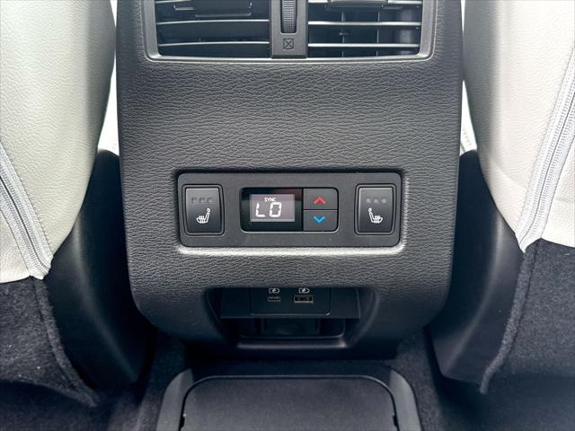 2025 Mitsubishi Outlander PHEV PLATINUM EDITION S-AWC
