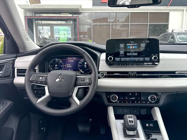 2025 Mitsubishi Outlander PHEV PLATINUM EDITION S-AWC