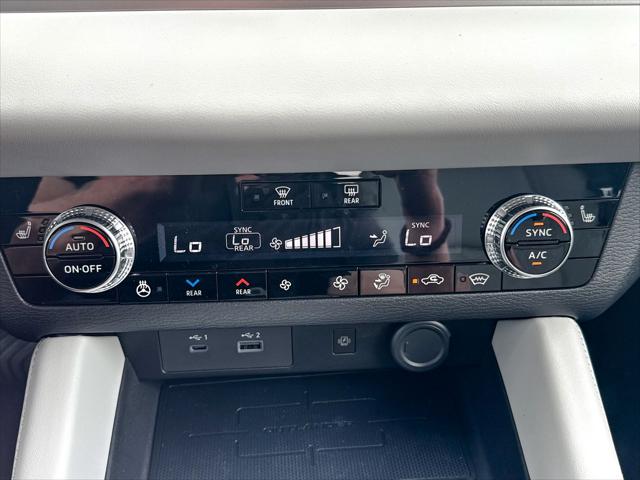 2025 Mitsubishi Outlander PHEV PLATINUM EDITION S-AWC