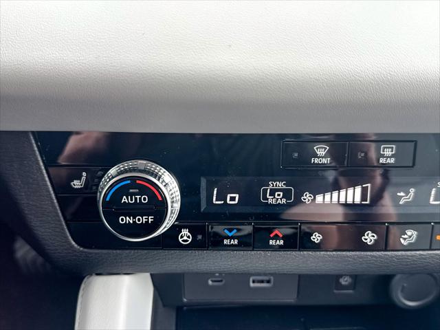 2025 Mitsubishi Outlander PHEV PLATINUM EDITION S-AWC