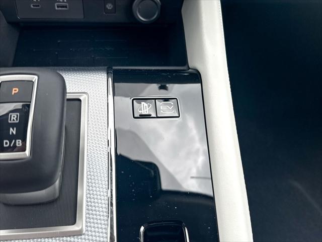 2025 Mitsubishi Outlander PHEV PLATINUM EDITION S-AWC