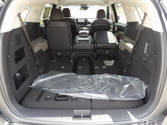 2025 Kia Carnival LXS