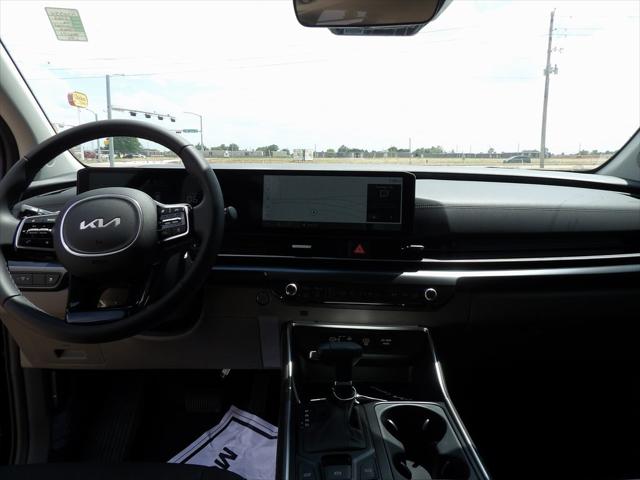 2025 Kia Carnival LXS