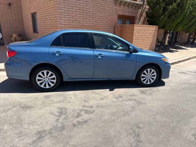 2012 Toyota Corolla LE 4dr Sedan 4A