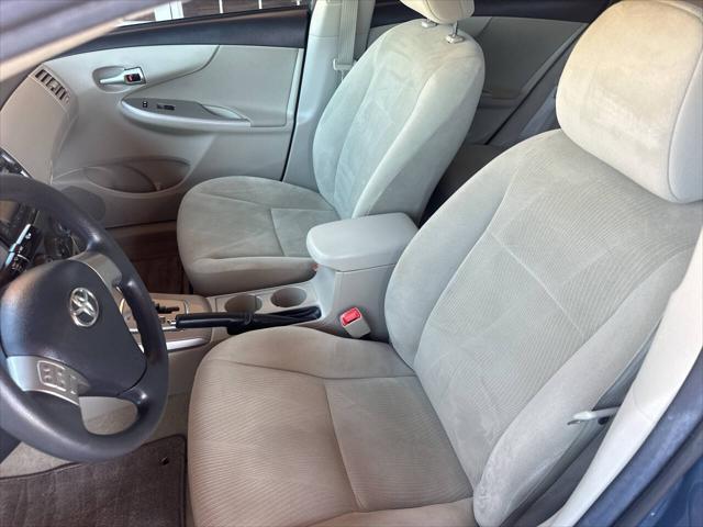 2012 Toyota Corolla LE 4dr Sedan 4A