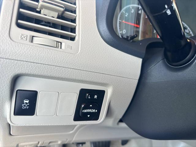 2012 Toyota Corolla LE 4dr Sedan 4A