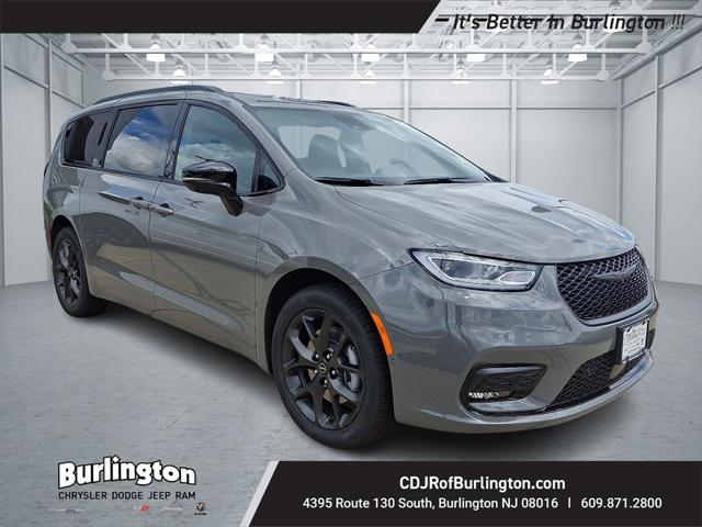 2025 Chrysler Pacifica PACIFICA LIMITED AWD