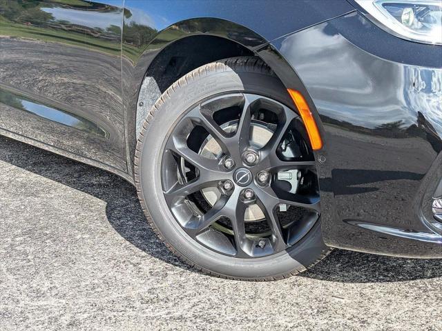 2025 Chrysler Pacifica PACIFICA LIMITED 2025 Chrysler Pacifica PACIFICA LIMITED