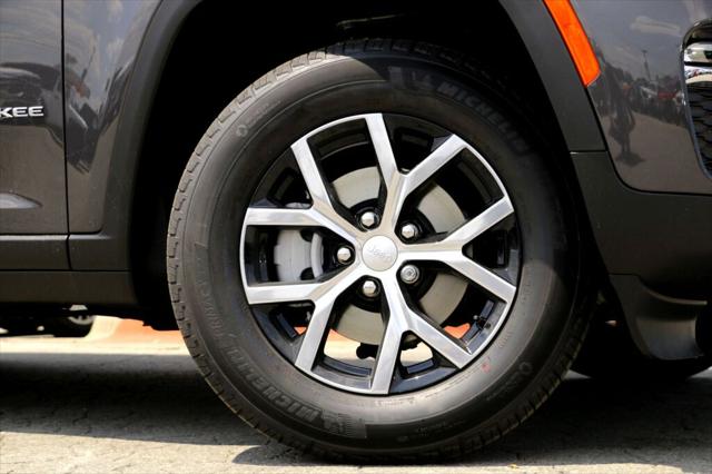 2025 Jeep Grand Cherokee GRAND CHEROKEE LIMITED 4X2