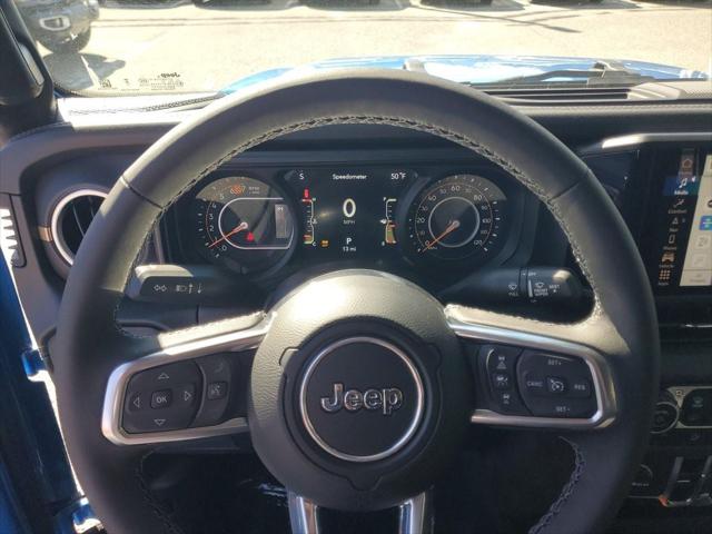 2025 Jeep Wrangler 4-Door Sahara 4x4