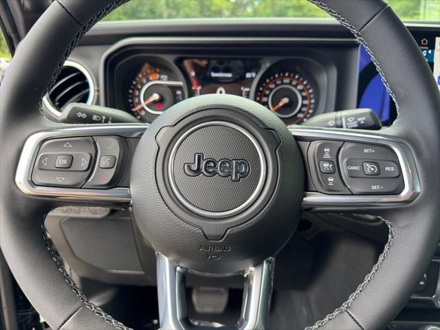 2025 Jeep Wrangler 4-Door Sahara 4x4