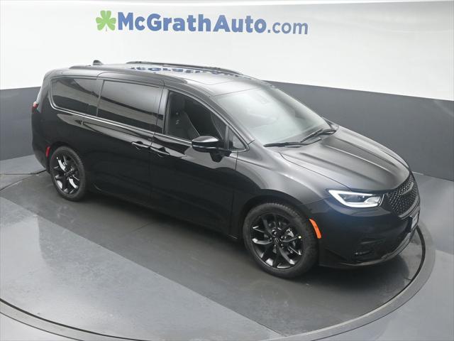 2025 Chrysler Pacifica PACIFICA LIMITED