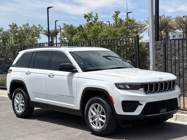 2025 Jeep Grand Cherokee GRAND CHEROKEE LAREDO X 4X2 2025 Jeep Grand Cherokee GRAND CHEROKEE LAREDO X 4X2