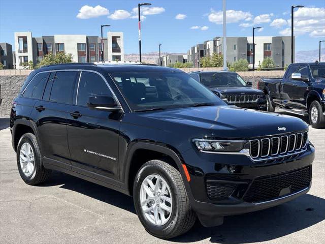 2025 Jeep Grand Cherokee GRAND CHEROKEE LAREDO X 4X2