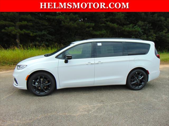 2025 Chrysler Pacifica PACIFICA LIMITED