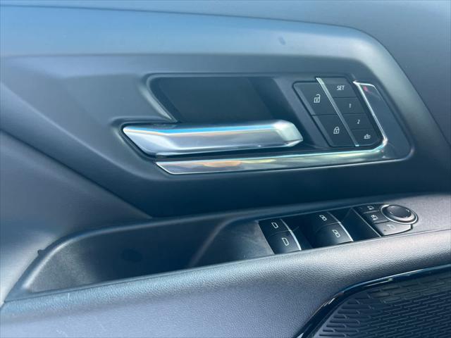 2025 Chevrolet Silverado EV RST