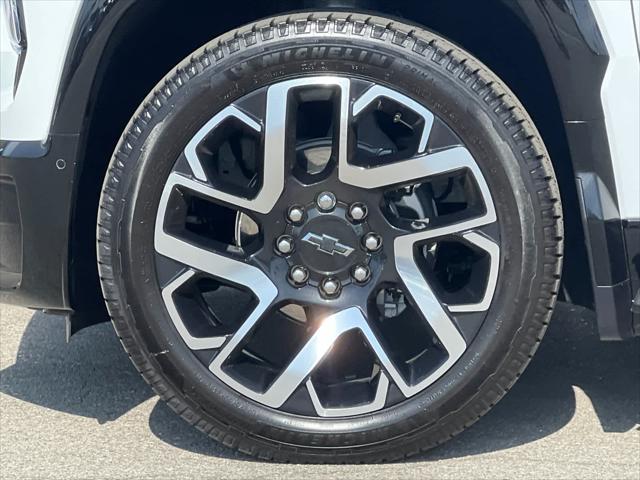 2025 Chevrolet Silverado EV RST
