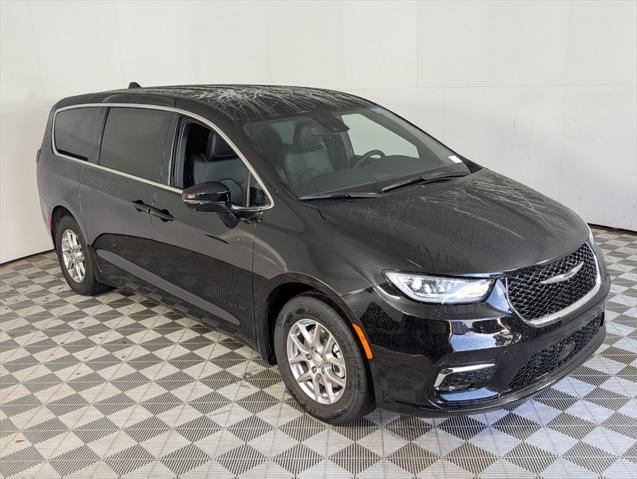 2025 Chrysler Pacifica PACIFICA SELECT