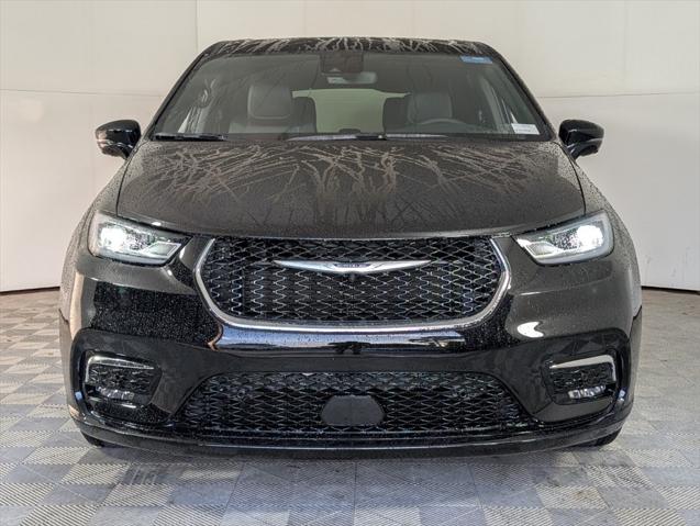 2025 Chrysler Pacifica PACIFICA SELECT