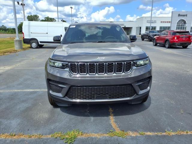 2025 Jeep Grand Cherokee GRAND CHEROKEE LAREDO X 4X2