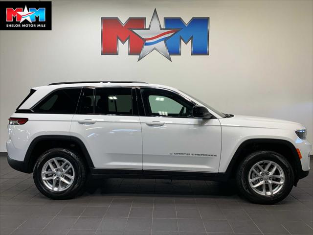 2025 Jeep Grand Cherokee GRAND CHEROKEE LAREDO X 4X4