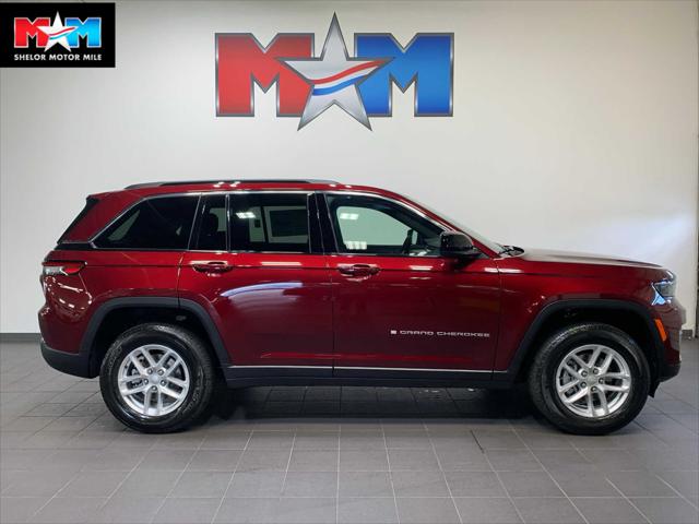 2025 Jeep Grand Cherokee GRAND CHEROKEE LAREDO X 4X4
