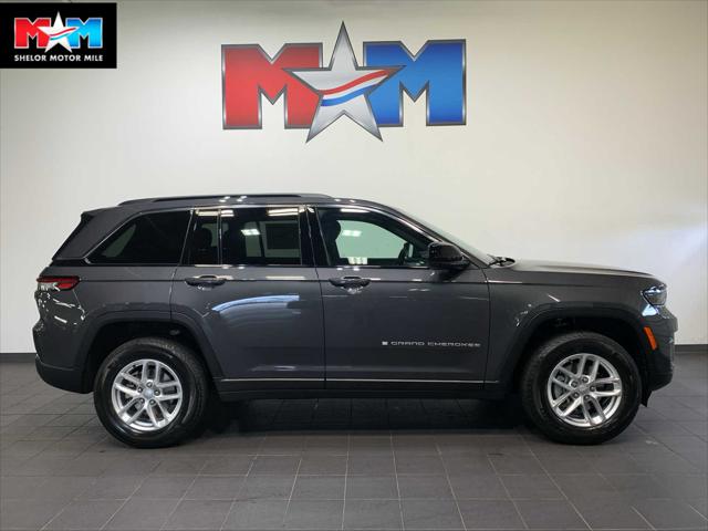 2025 Jeep Grand Cherokee GRAND CHEROKEE LAREDO X 4X4
