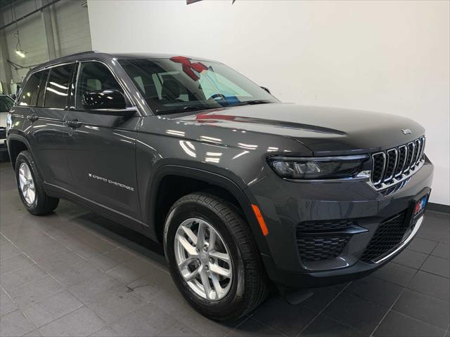 2025 Jeep Grand Cherokee GRAND CHEROKEE LAREDO X 4X4