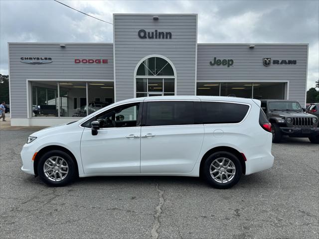 2025 Chrysler Pacifica PACIFICA SELECT
