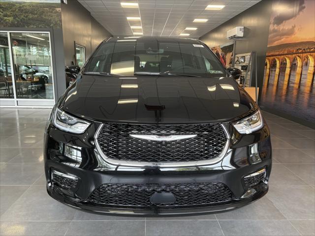 2025 Chrysler Pacifica PACIFICA SELECT