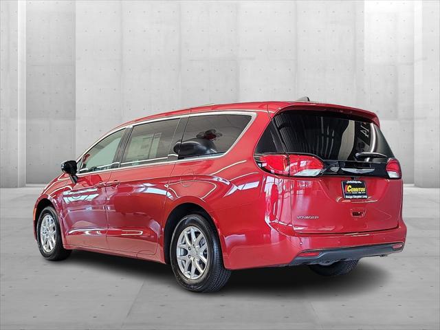 2025 Chrysler Voyager VOYAGER LX