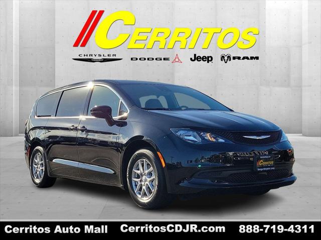 2025 Chrysler Voyager VOYAGER LX