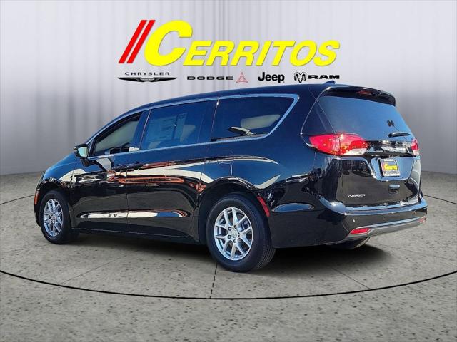 2025 Chrysler Voyager VOYAGER LX