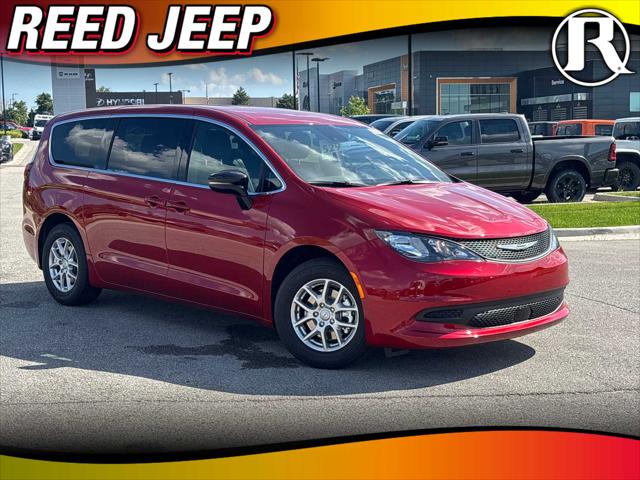 2025 Chrysler Voyager VOYAGER LX