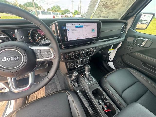 2025 Jeep Wrangler 4-Door Sahara 4x4