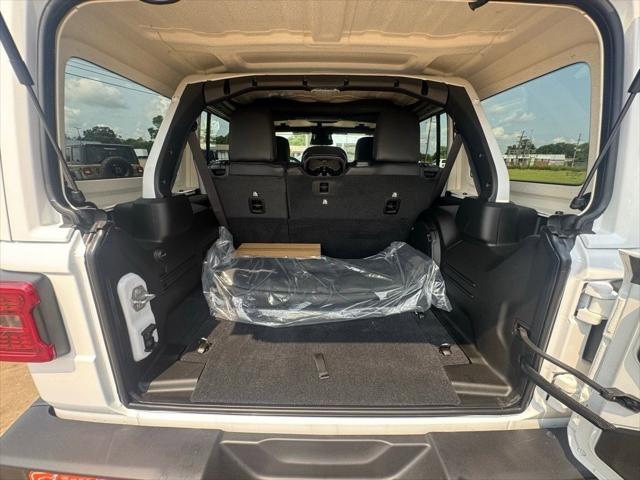 2025 Jeep Wrangler 4-Door Sahara 4x4