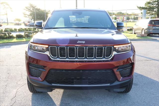 2025 Jeep Grand Cherokee GRAND CHEROKEE LAREDO X 4X4