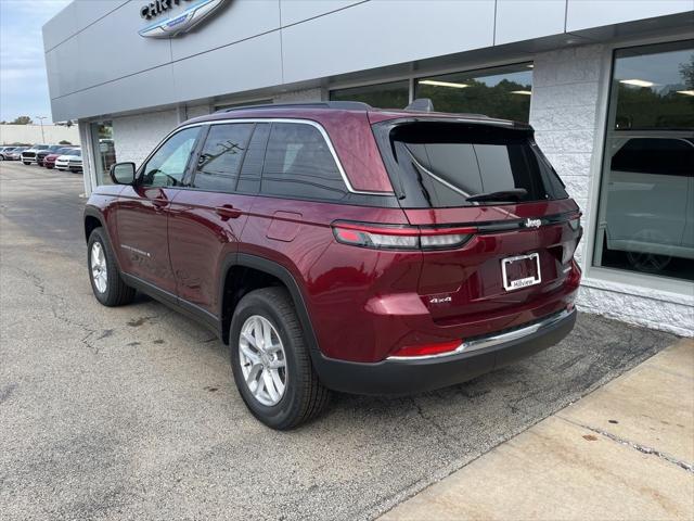 2025 Jeep Grand Cherokee GRAND CHEROKEE LAREDO X 4X4